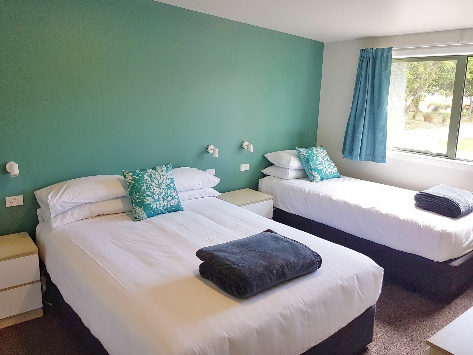 Martinborough Top 10 Holiday Park ภายนอก รูปภาพ