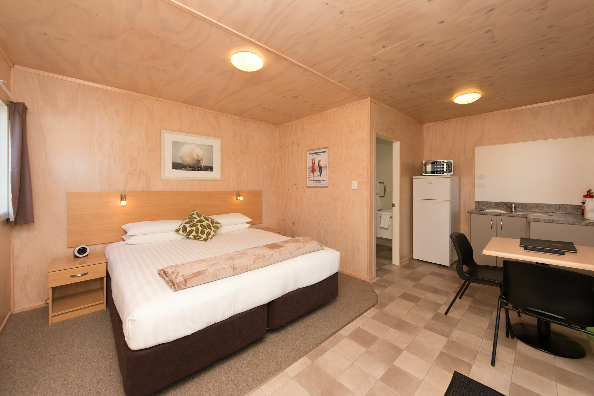 Martinborough Top 10 Holiday Park ภายนอก รูปภาพ