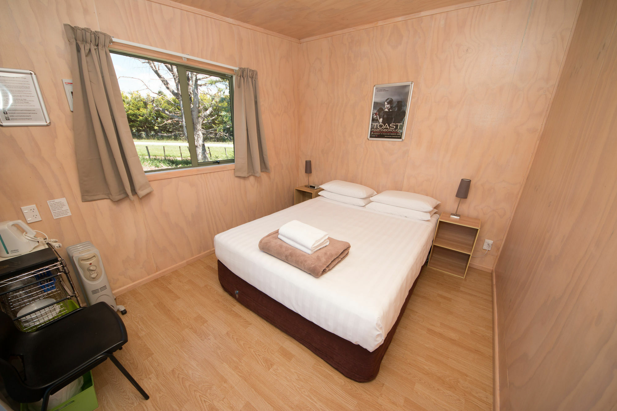 Martinborough Top 10 Holiday Park ภายนอก รูปภาพ